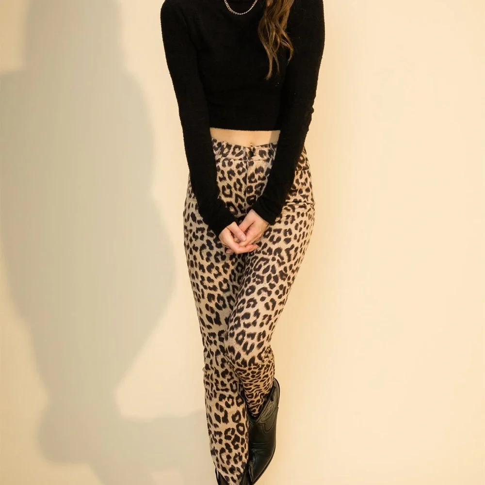 NWT‎ Leopard Skinny Pants